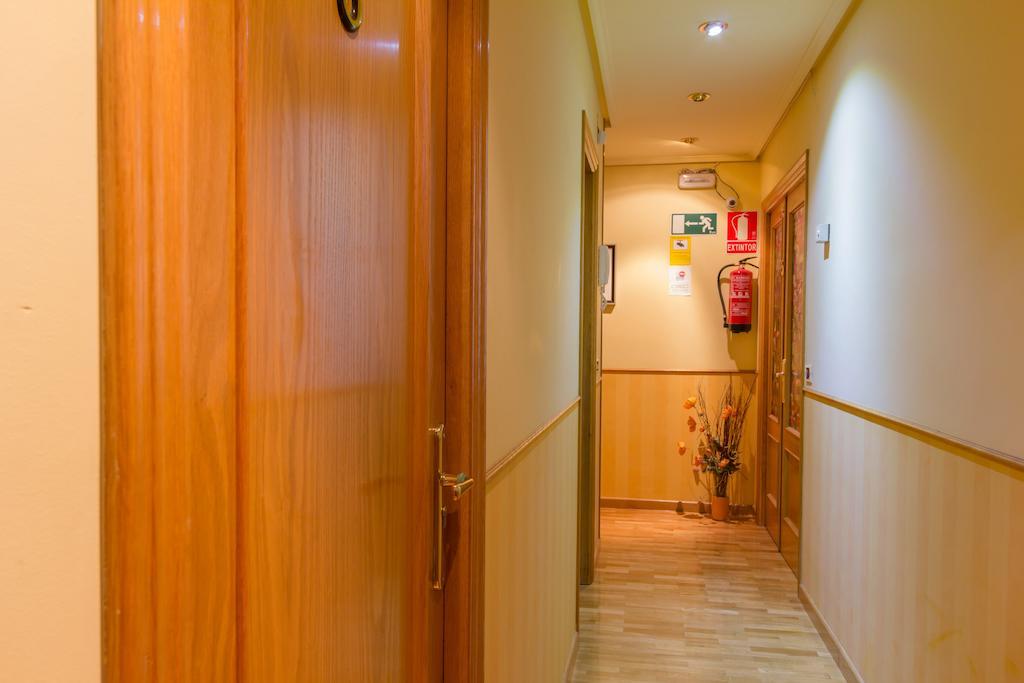 Pension Logroño Rum bild