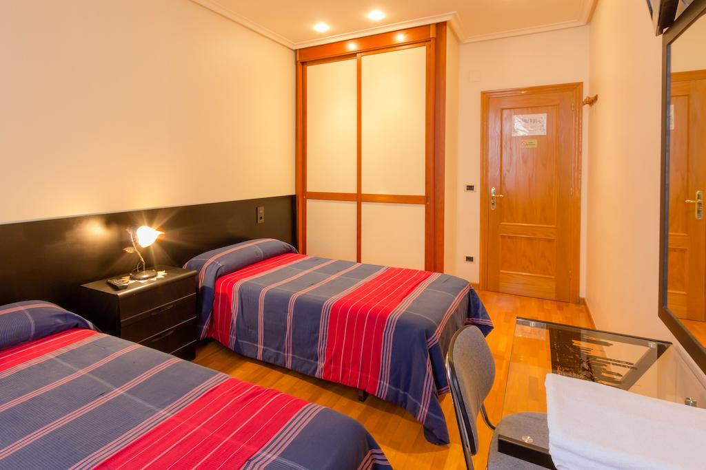 Pension Logroño Rum bild