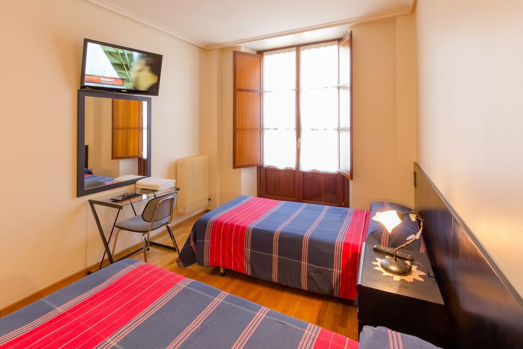 Pension Logroño Rum bild