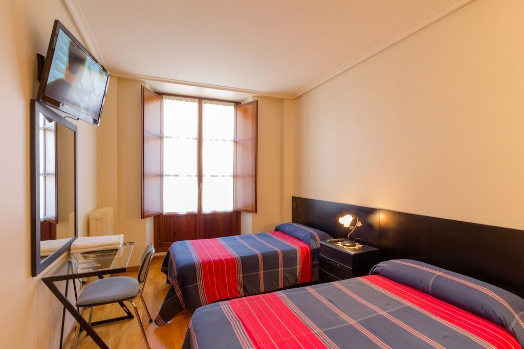 Pension Logroño Rum bild