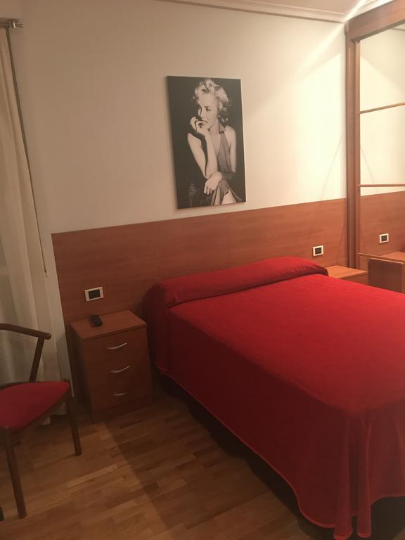 Pension Logroño Exteriör bild