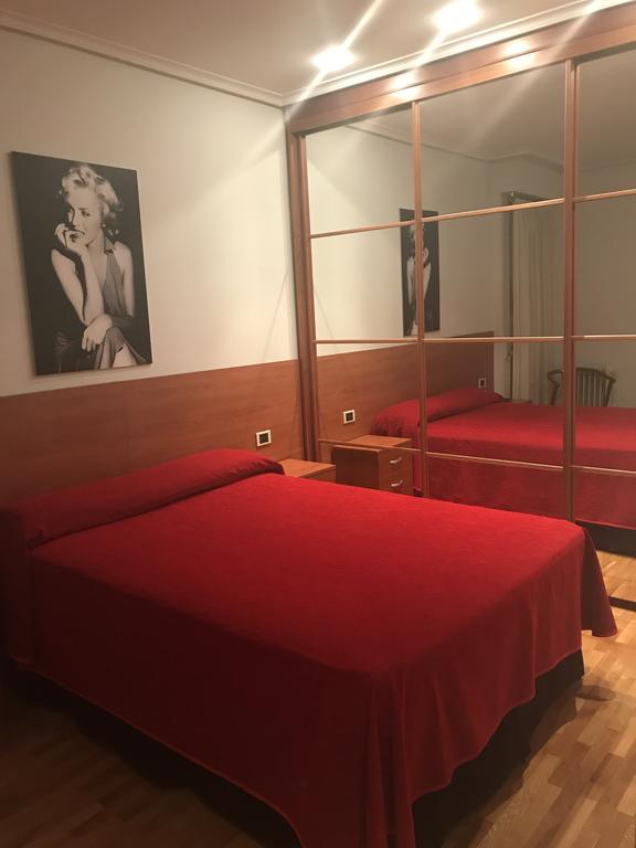 Pension Logroño Exteriör bild