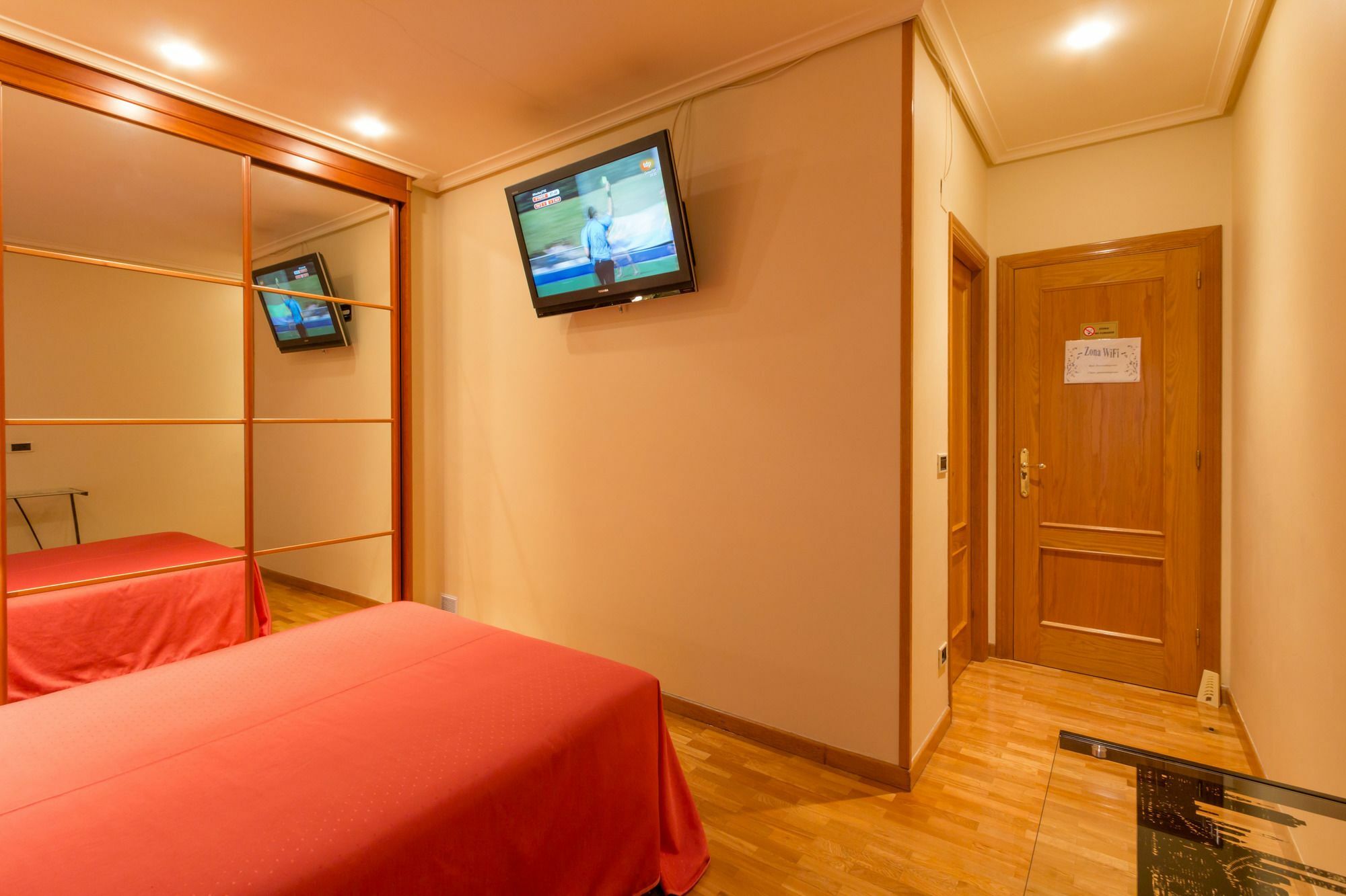 Pension Logroño Exteriör bild